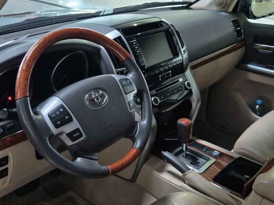 Toyota Land Cruiser 200 Series Рестайлинг 1 Санкт-Петербург  - изображение 4