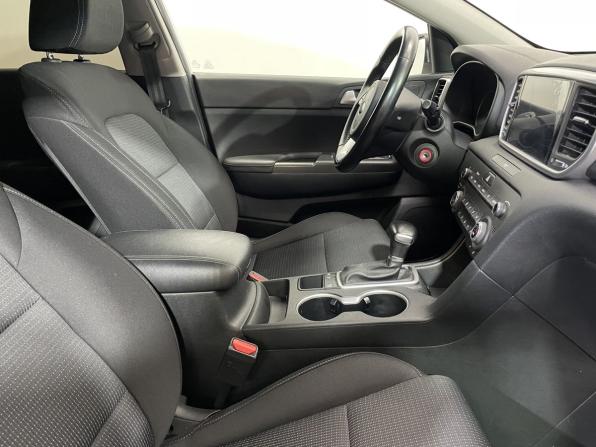 Kia Sportage IV Рестайлинг с пробегом 2021 года, цена 2 559 000 рублей, 50356 км, внедорожник, Автокод Объявления