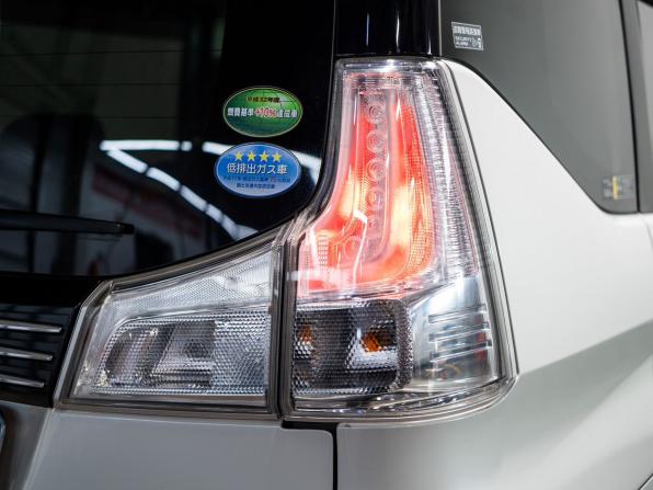 Suzuki Solio III с пробегом 2019 года, цена 1 265 000 рублей, 99190 км, микровэн, Автокод Объявления