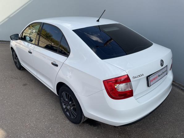 Skoda Rapid I с пробегом 2014 года, цена 920 000 рублей, 185517 км, лифтбек, Автокод Объявления
