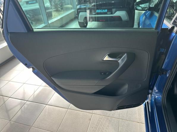 Volkswagen Polo V Рестайлинг с пробегом 2020 года, цена 1 550 000 рублей, 31189 км, седан, Автокод Объявления