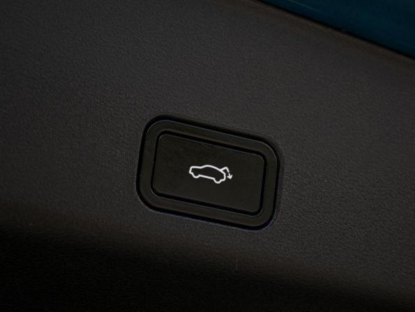 Geely Monjaro I с пробегом 2023 года, цена 3 049 000 рублей, 43562 км, внедорожник, Автокод Объявления