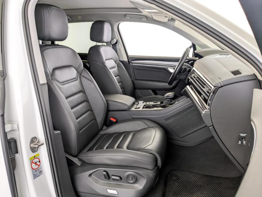 Volkswagen Touareg III Москва  - изображение 24