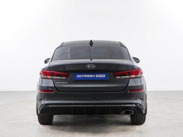 Kia Optima IV Рестайлинг с пробегом 2018 года, цена 1 798 055 рублей, 141383 км, седан, Автокод Объявления