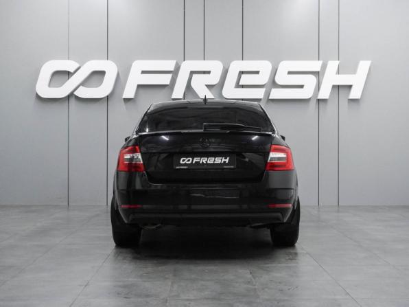 Skoda Octavia III (A7) Рестайлинг с пробегом 2019 года, цена 1 679 000 рублей, 178478 км, лифтбек, Автокод Объявления