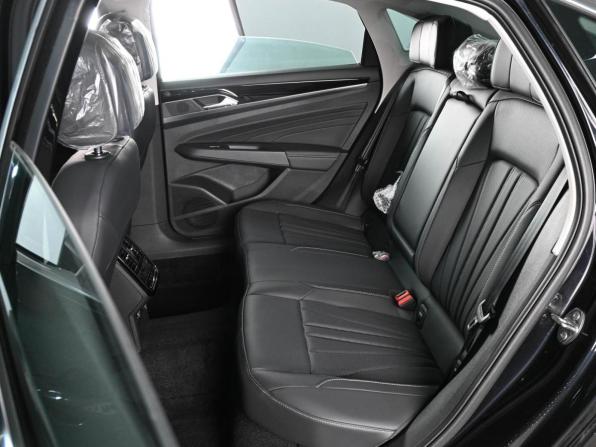 Volkswagen Passat (North America and China) II (China Market) Рестайлинг с пробегом 2024 года, цена 4 189 000 рублей, 43 км, седан, Автокод Объявления
