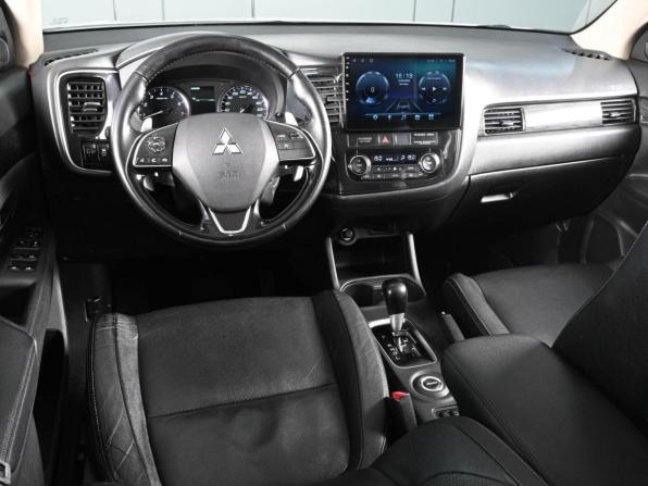 Mitsubishi Outlander III Рестайлинг 2 с пробегом 2015 года, цена 1 749 000 рублей, 179689 км, внедорожник, Автокод Объявления