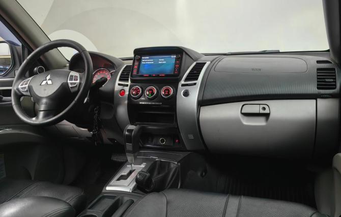 Mitsubishi Pajero Sport II Рестайлинг с пробегом 2013 года, цена 1 349 000 рублей, 231380 км, внедорожник, Автокод Объявления