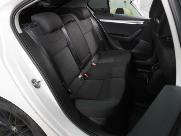 Skoda Octavia III (A7) с пробегом 2014 года, цена 999 000 рублей, 130555 км, лифтбек, Автокод Объявления