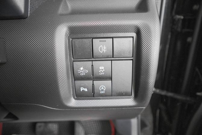 Daihatsu Rocky A200 с пробегом 2020 года, цена 1 579 000 рублей, 32500 км, внедорожник, Автокод Объявления