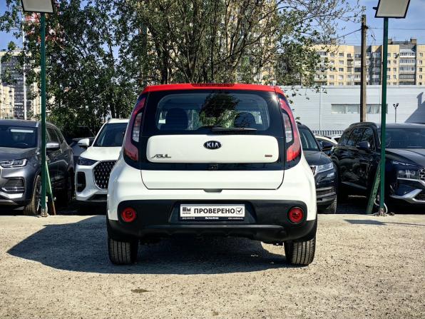 Kia Soul II Рестайлинг с пробегом 2018 года, цена 1 419 000 рублей, 126945 км, хэтчбек, Автокод Объявления