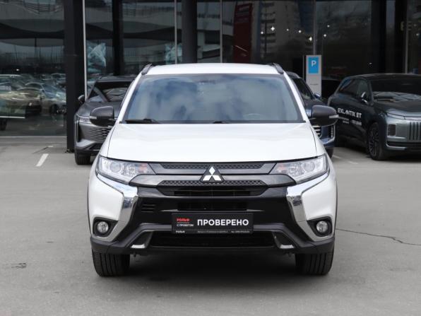 Mitsubishi Outlander III Рестайлинг 3 с пробегом 2020 года, цена 2 100 000 рублей, 168347 км, внедорожник, Автокод Объявления
