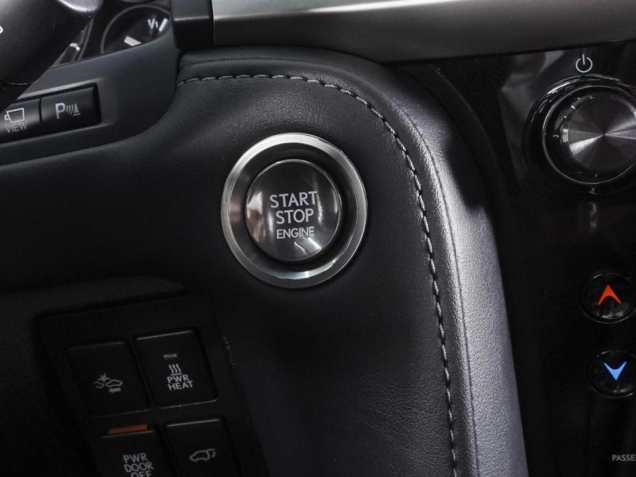 Lexus LX III Рестайлинг 2 Ростов-на-Дону  - изображение 16