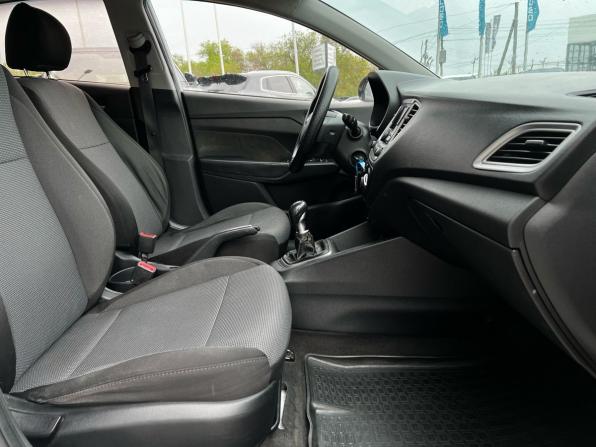 Hyundai Solaris II с пробегом 2019 года, цена 960 000 рублей, 186111 км, седан, Автокод Объявления