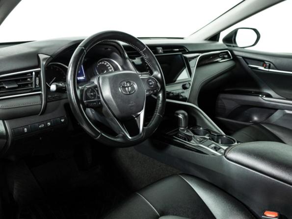 Toyota Camry VIII (XV70) с пробегом 2018 года, цена 2 399 585 рублей, 216000 км, седан, Автокод Объявления