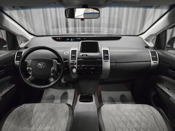 Toyota Prius II Рестайлинг (XW20) с пробегом 2008 года, цена 749 000 рублей, 343000 км, лифтбек, Автокод Объявления