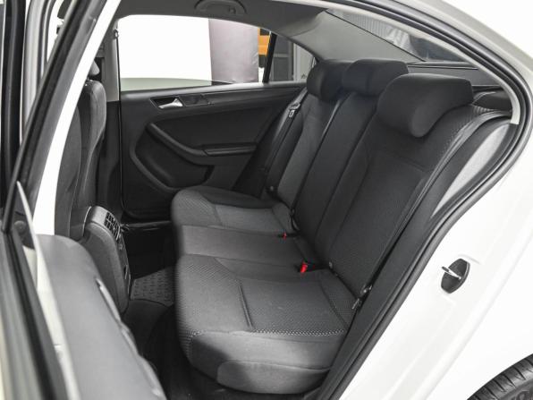 Volkswagen Jetta VI с пробегом 2014 года, цена 1 560 000 рублей, 71185 км, седан, Автокод Объявления