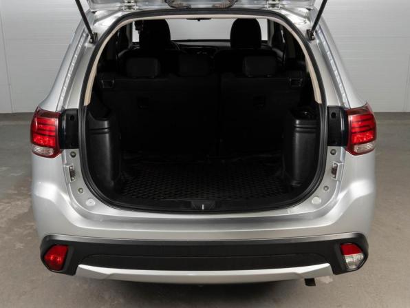 Mitsubishi Outlander III Рестайлинг 2 с пробегом 2015 года, цена 1 855 000 рублей, 169117 км, внедорожник, Автокод Объявления