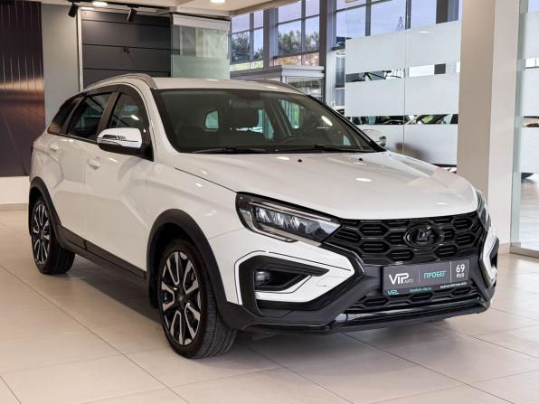 Lada (ВАЗ) Vesta I Рестайлинг (NG) с пробегом 2024 года, цена 1 397 000 рублей, 49296 км, универсал, Автокод Объявления