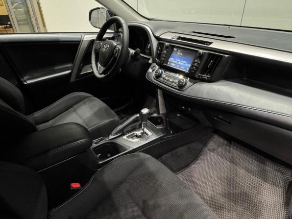 Toyota RAV4 IV (XA40) Рестайлинг с пробегом 2019 года, цена 2 790 000 рублей, 188125 км, внедорожник, Автокод Объявления