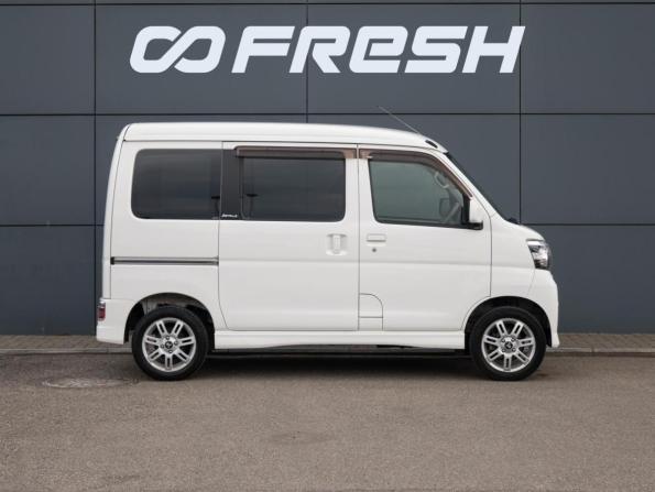 Daihatsu Atrai V Рестайлинг 2 с пробегом 2017 года, цена 945 000 рублей, 138051 км, микровэн, Автокод Объявления