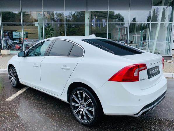 Volvo S60 II Рестайлинг с пробегом 2013 года, цена 1 370 000 рублей, 216969 км, седан, Автокод Объявления