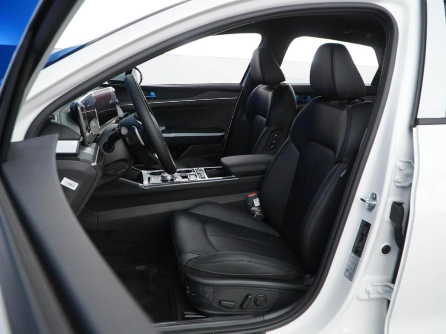Kia K5 III Рестайлинг Москва  - изображение 10