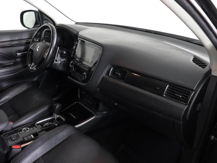 Mitsubishi Outlander III Рестайлинг 3 Химки  - изображение 11