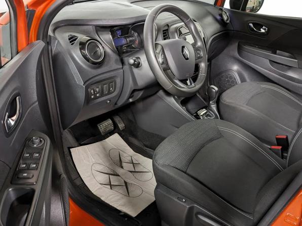 Renault Kaptur I с пробегом 2018 года, цена 1 764 500 рублей, 58000 км, внедорожник, Автокод Объявления