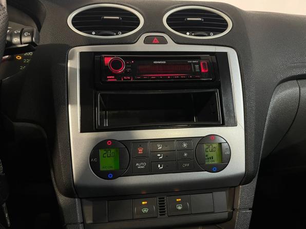 Ford Focus II с пробегом 2006 года, цена 299 900 рублей, 400000 км, седан, Автокод Объявления