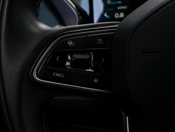 Geely Monjaro I с пробегом 2023 года, цена 3 049 000 рублей, 43562 км, внедорожник, Автокод Объявления