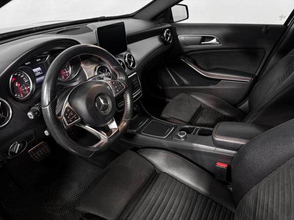 Mercedes-Benz GLA I (X156) Рестайлинг с пробегом 2017 года, цена 2 299 000 рублей, 125534 км, внедорожник, Автокод Объявления