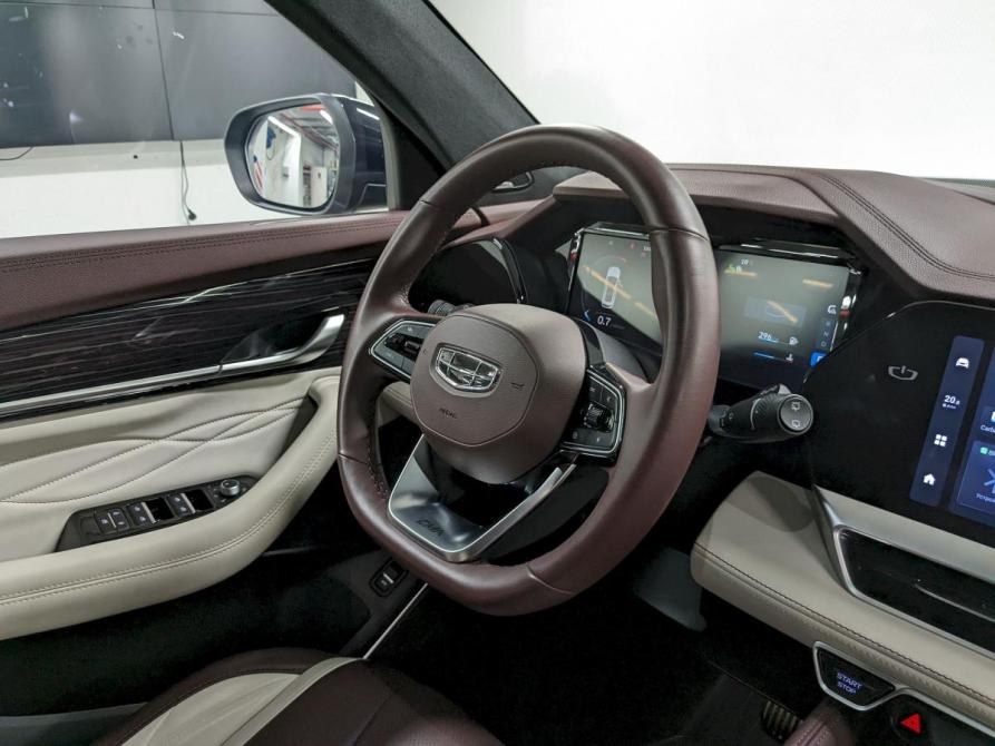 Geely Monjaro I Москва  - изображение 25