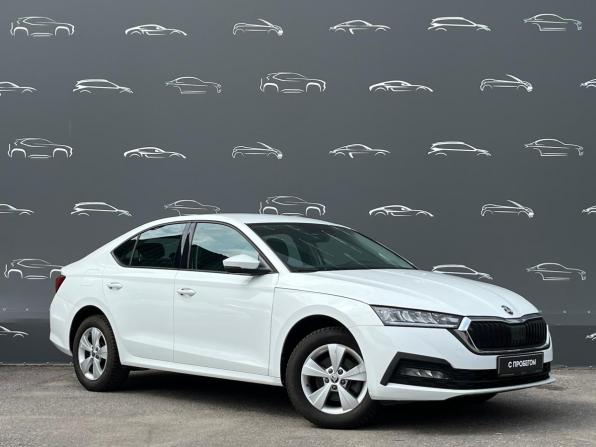 Skoda Octavia IV (A8) с пробегом 2021 года, цена 2 230 400 рублей, 54126 км, лифтбек, Автокод Объявления