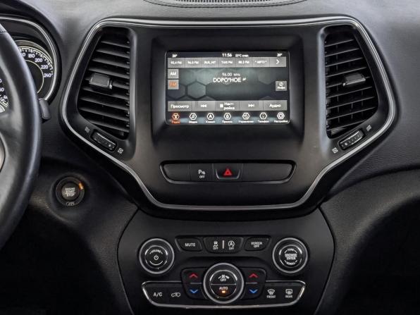 Jeep Cherokee V (KL) Рестайлинг с пробегом 2018 года, цена 2 400 000 рублей, 101850 км, внедорожник, Автокод Объявления
