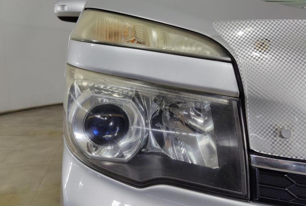 Toyota Voxy II (R70) Рестайлинг Волгоград  - изображение 9