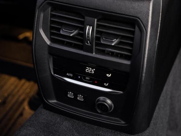 BMW 3 серии VII (G2x) с пробегом 2019 года, цена 3 999 000 рублей, 98743 км, седан, Автокод Объявления