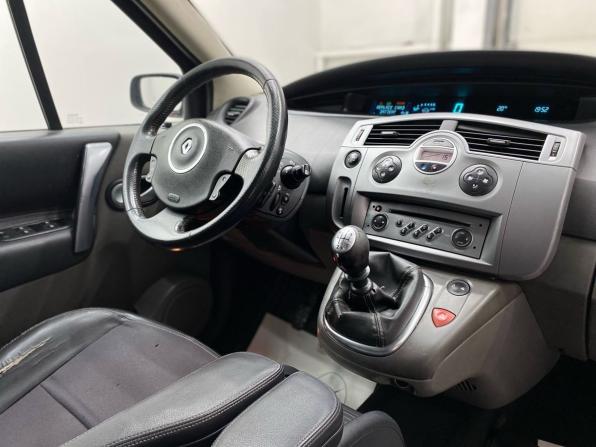 Renault Scenic II Рестайлинг с пробегом 2008 года, цена 550 000 рублей, 140039 км, компактвэн, Автокод Объявления