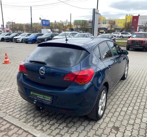 Opel Astra J с пробегом 2011 года, цена 599 000 рублей, 147332 км, хэтчбек, Автокод Объявления