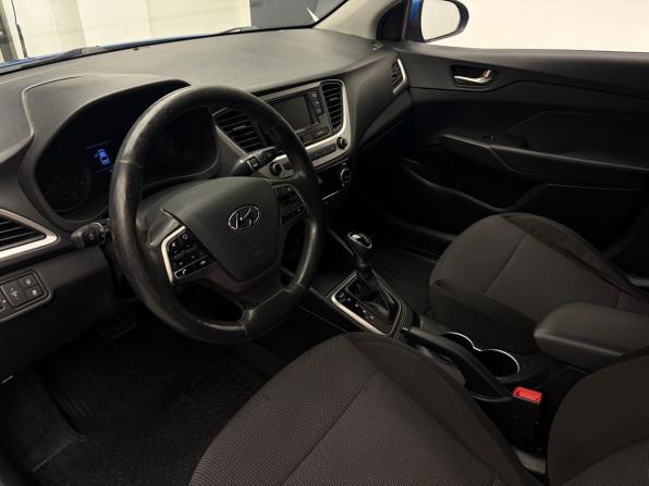 Hyundai Solaris II с пробегом 2018 года, цена 1 095 900 рублей, 256534 км, седан, Автокод Объявления