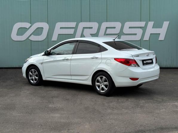 Hyundai Solaris I Рестайлинг с пробегом 2014 года, цена 869 000 рублей, 186488 км, седан, Автокод Объявления