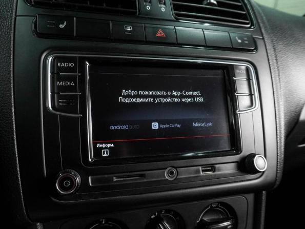 Volkswagen Polo V Рестайлинг с пробегом 2017 года, цена 1 139 000 рублей, 85325 км, седан, Автокод Объявления