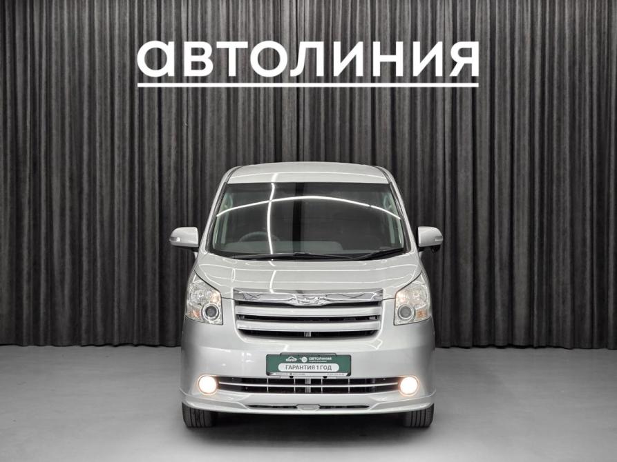 Toyota Noah II (R70) Красноярск  - изображение 2
