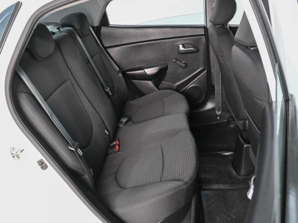 Kia Rio III Рестайлинг с пробегом 2016 года, цена 1 319 000 рублей, 116154 км, седан, Автокод Объявления