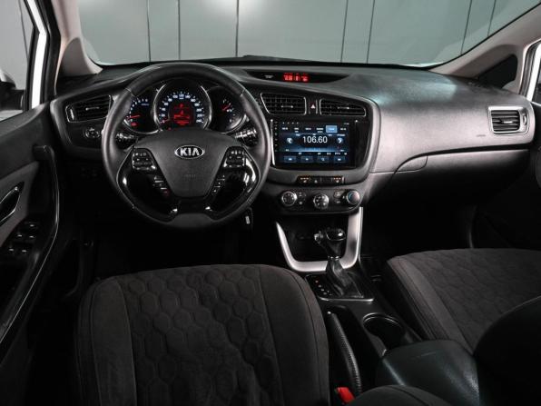 Kia Ceed II с пробегом 2013 года, цена 1 335 000 рублей, 163752 км, хэтчбек, Автокод Объявления