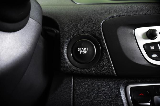 Renault Scenic III с пробегом 2010 года, цена 749 000 рублей, 320156 км, компактвэн, Автокод Объявления