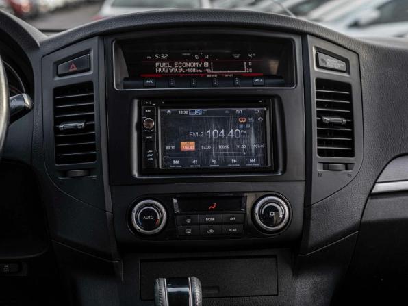 Mitsubishi Pajero IV Рестайлинг 1 с пробегом 2012 года, цена 1 900 000 рублей, 180598 км, внедорожник, Автокод Объявления