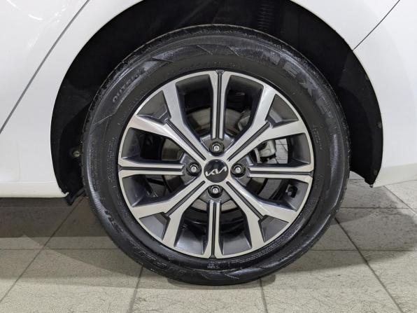 Kia Rio IV Рестайлинг с пробегом 2021 года, цена 1 650 000 рублей, 68826 км, седан, Автокод Объявления