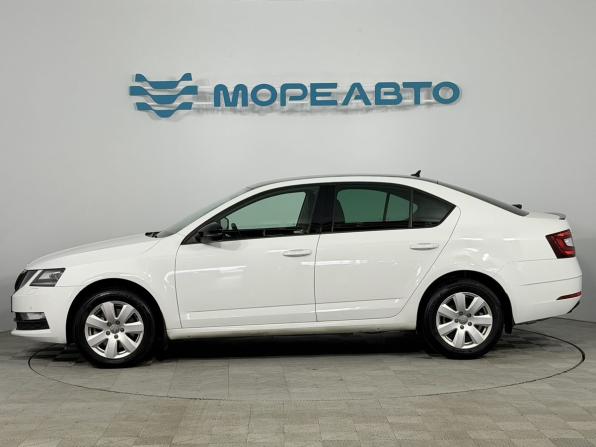 Skoda Octavia III (A7) Рестайлинг с пробегом 2019 года, цена 1 420 000 рублей, 261200 км, лифтбек, Автокод Объявления