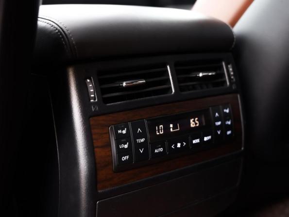 Toyota Land Cruiser 200 Series Рестайлинг 2 с пробегом 2020 года, цена 6 920 100 рублей, 192005 км, внедорожник, Автокод Объявления